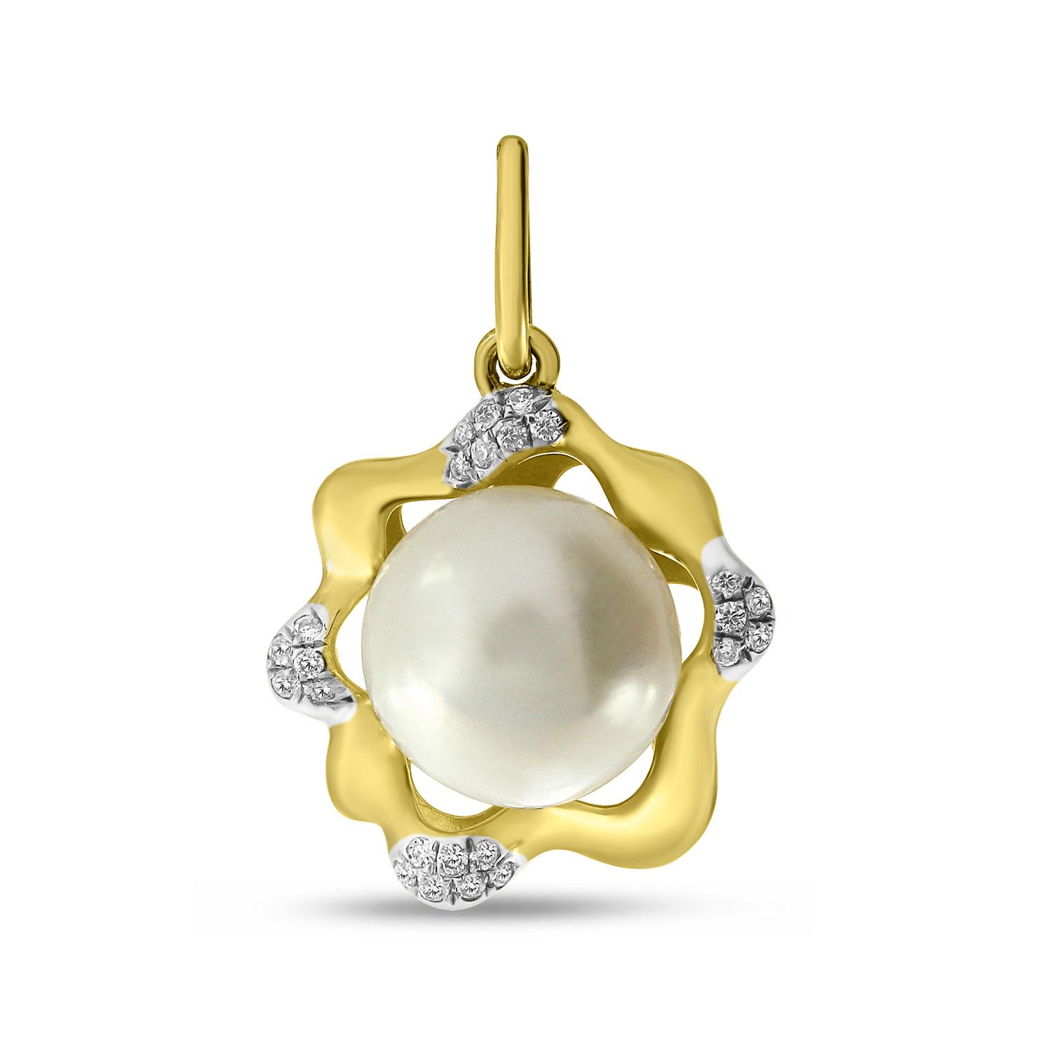 14K Yellow Gold Pearl with Diamond Floral Pendant