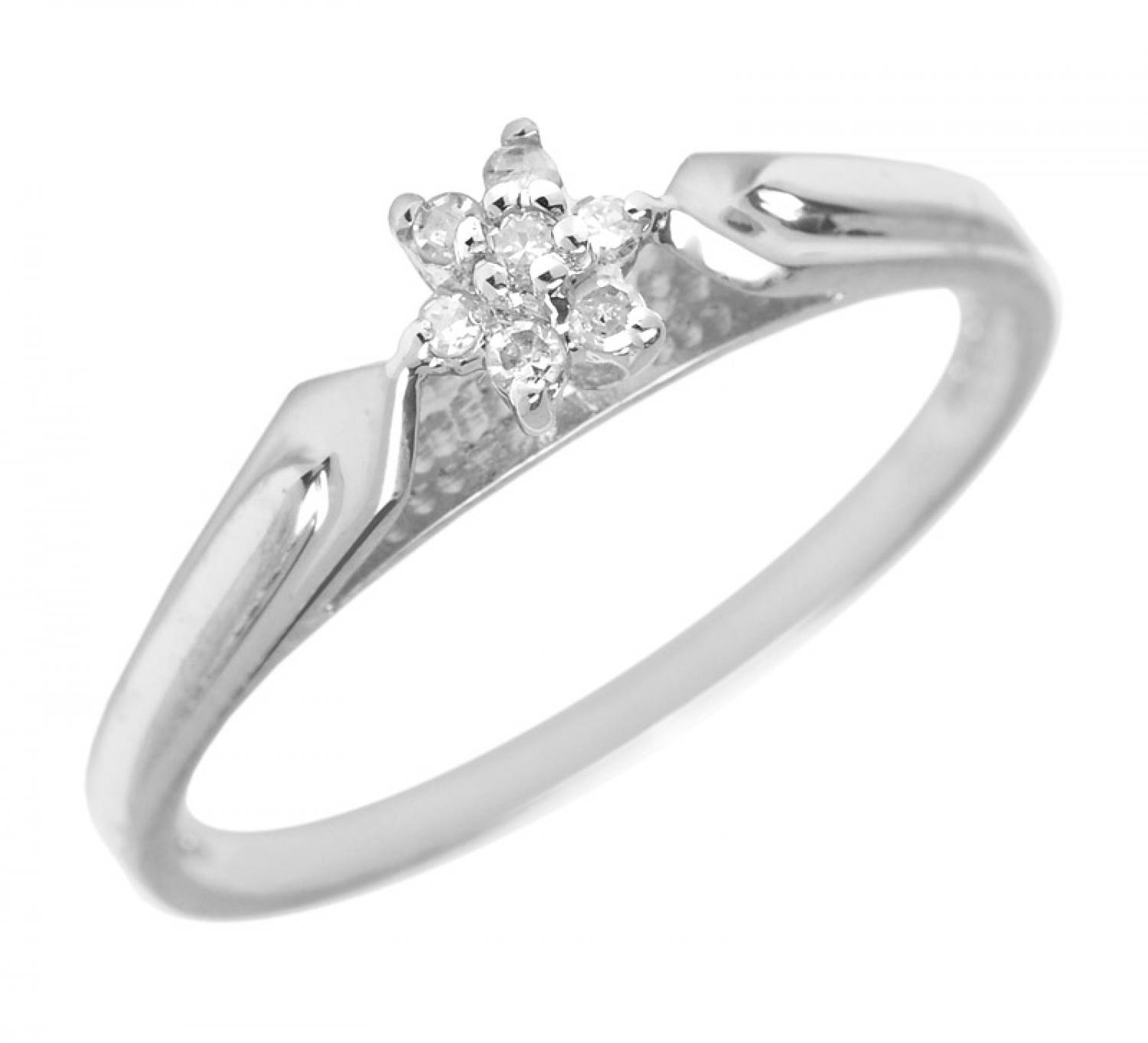 14K White Gold Diamond Cluster Ring