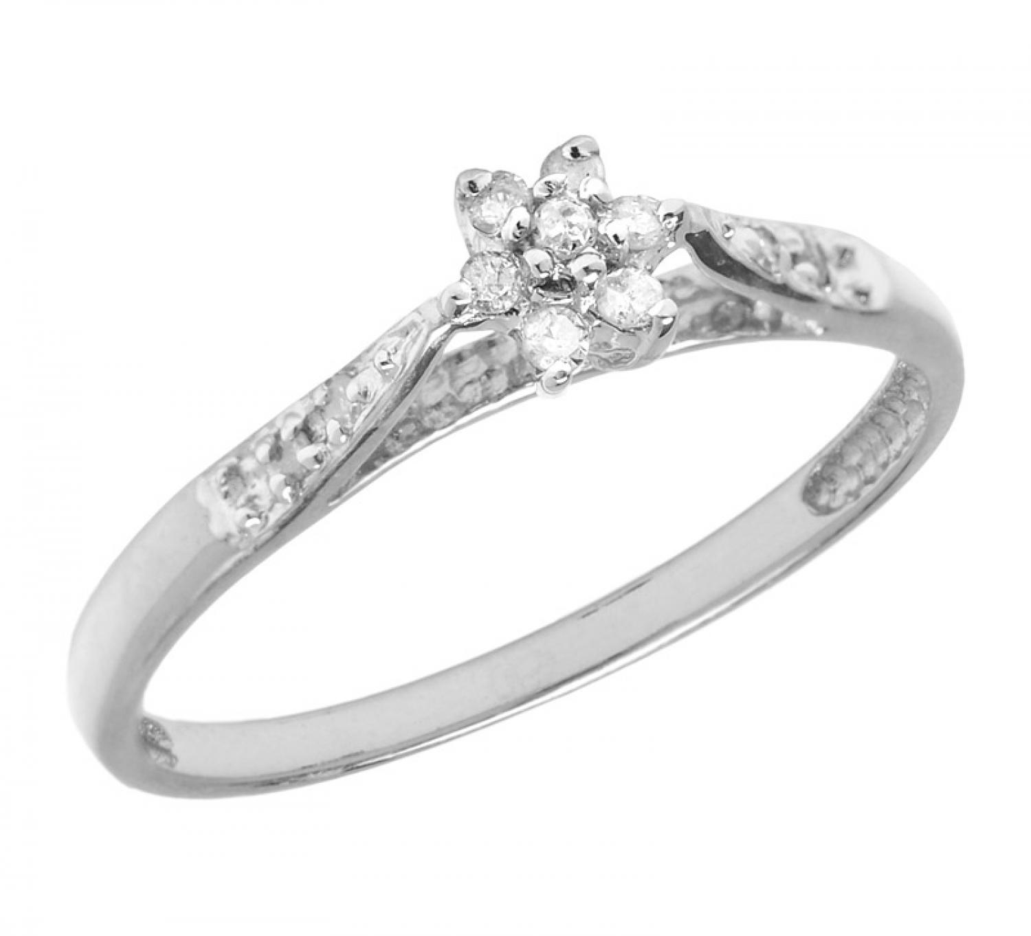 14K White Gold Diamond Cluster Ring