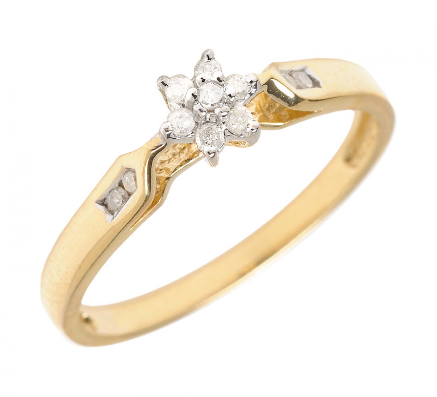 14K Yellow Gold Diamond Cluster Ring