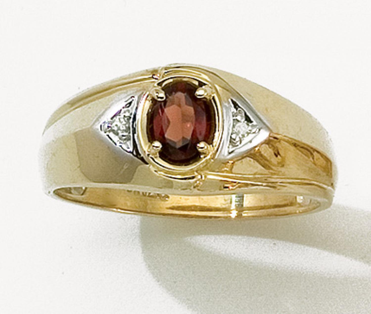14k Yellow Gold Oval Garnet And Diamond Gents Ring