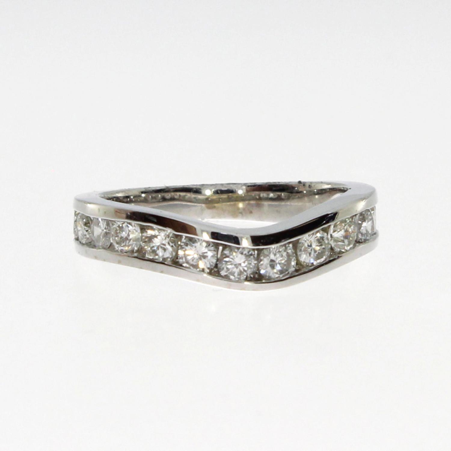 14K White Gold 1.05 Ct Diamond Curved Channel Band