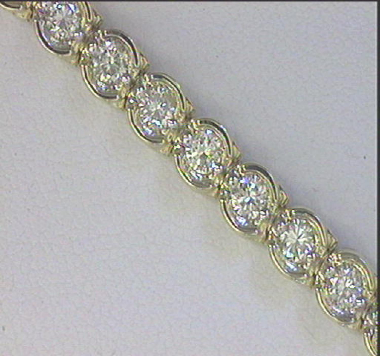 14K Yellow Gold Diamond Bracelet