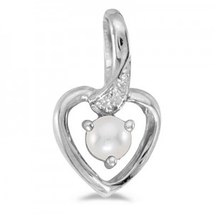 10k White Gold Pearl And Diamond Heart Pendant