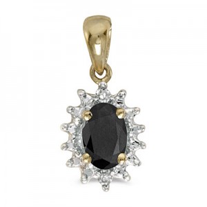 14k Yellow Gold Oval Onyx And Diamond Pendant