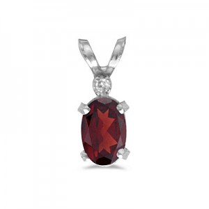 14k White Gold Oval Garnet And Diamond Filagree Pendant