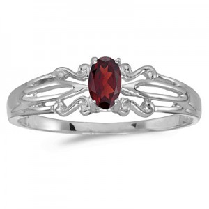 14k White Gold Oval Garnet Ring