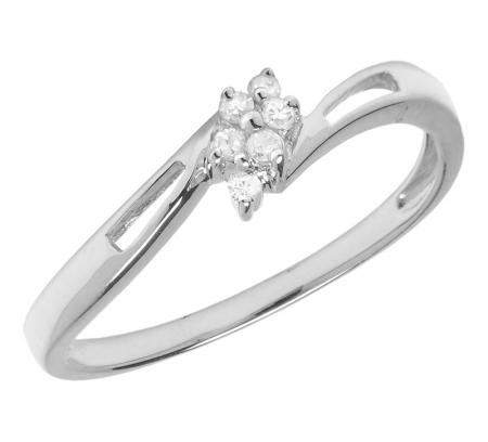 14K White Gold Diamond Cluster Ring