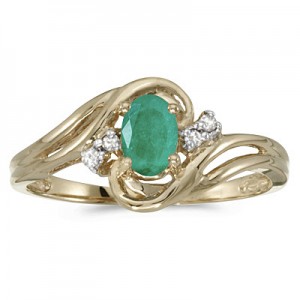 10k Yellow Gold Oval Emerald And Diamond Ring