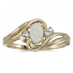 10k Yellow Gold Oval Opal And Diamond Ring