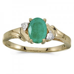 10k Yellow Gold Oval Emerald And Diamond Ring