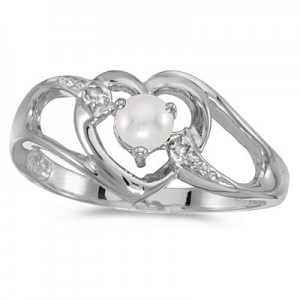 14k White Gold Pearl And Diamond Heart Ring