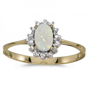 14k Yellow Gold Oval Opal And Diamond Ring