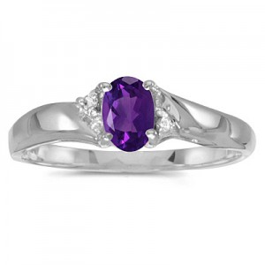 10k White Gold Oval Amethyst And Diamond Ring