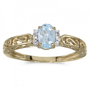 10k Yellow Gold Oval Aquamarine And Diamond Ring