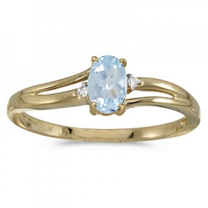 14k Yellow Gold Oval Aquamarine And Diamond Ring