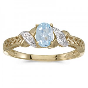 10k Yellow Gold Oval Aquamarine And Diamond Ring