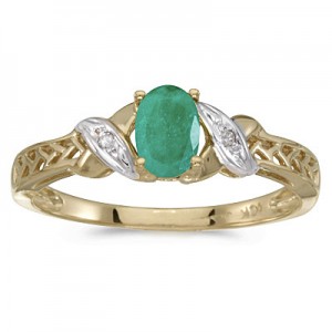 10k Yellow Gold Oval Emerald And Diamond Ring