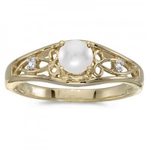 10k Yellow Gold Pearl And Diamond Ring