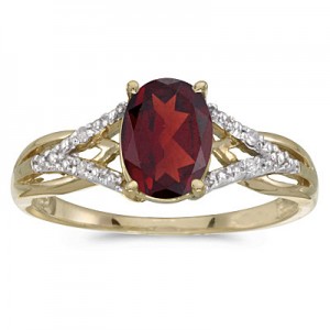 14k Yellow Gold Oval Garnet And Diamond Ring