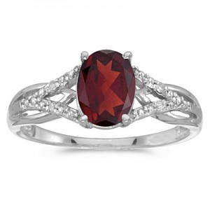 14k White Gold Oval Garnet And Diamond Ring