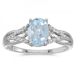 14k White Gold Oval Aquamarine And Diamond Ring