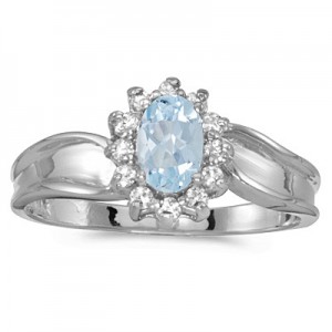 10k White Gold Oval Aquamarine And Diamond Ring