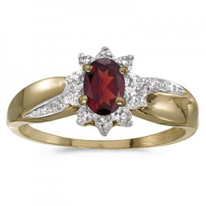 10k Yellow Gold Oval Garnet And Diamond Ring