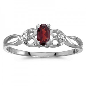 14k White Gold Oval Garnet And Diamond Ring