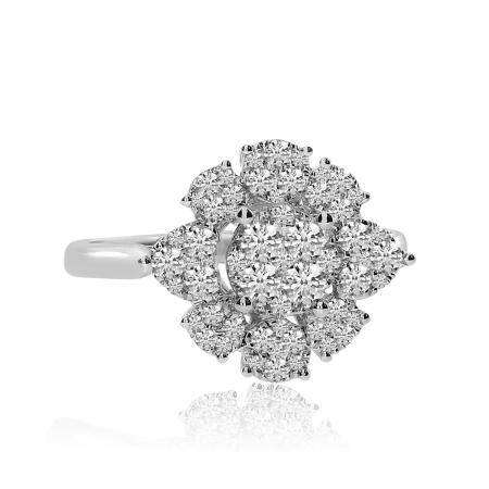 14k White Gold Diamond Circle Cluster Ring