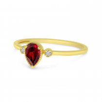 14K Yellow Gold Pear Garnet Birthstone Ring